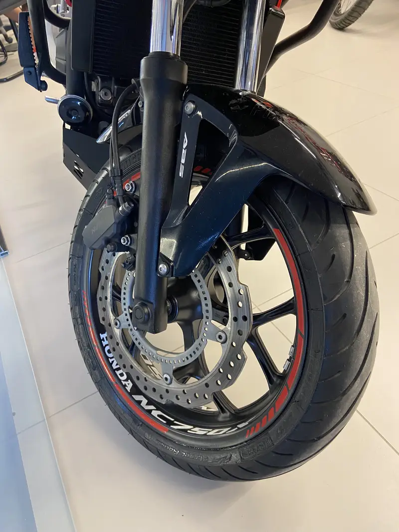 NC 750X - 5